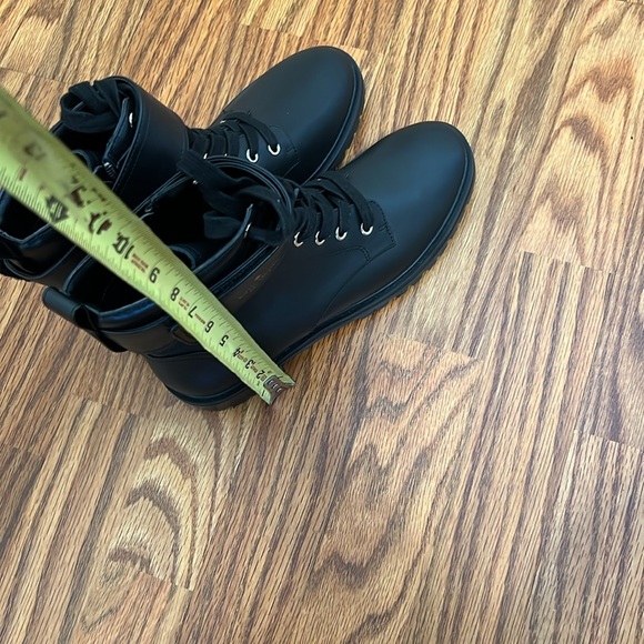 Kate Spade Joplin Lug sole Black ankle Boots shoes size 7B New - Picture 12 of 13